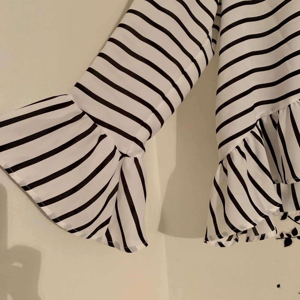 Striped Peplum Blouse - Picture 5 of 6